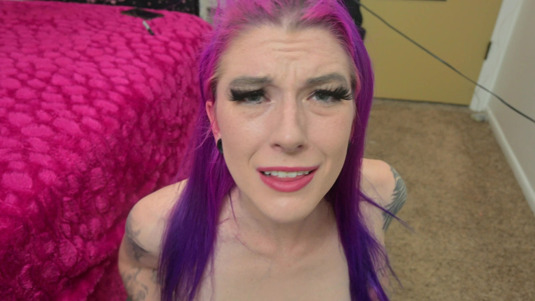 Missellie8: Drain Down My Neck Please