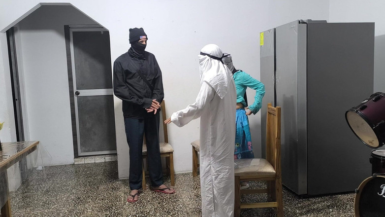 NEGRITA SEXY: Il Pastore ci dà la sua benedizione e scopiamo in...