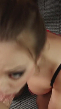 Miss Ucrania mamada y semen en esas grandes tetas