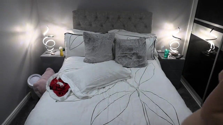 PussyGalorious: Komşu beni ve beni izliyor işiyor video