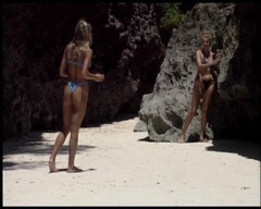 Deutsche Frauen: Lesbiche dalla germania si leccano sulla spiaggia