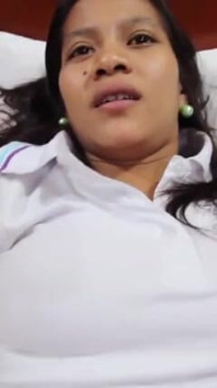 Tight Pinay pussy leaking with creampie cum