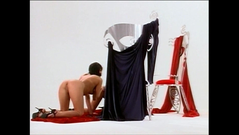 The Power of Love: ホットなレズビアンたちが親密な瞬間を共有する