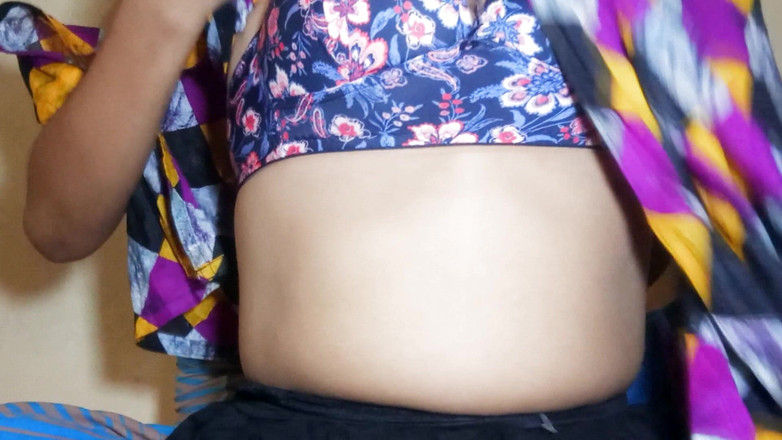 Nusrat: Sexy macecha Nusrat dostane mléko vymačkané jejím 18letým nevlastním synem!