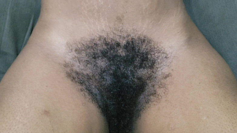 Lovemina: Increíble caliente coño de milf demasiado movimiento y su peludo...