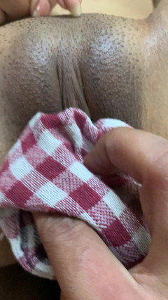 Riya mickey: Haar rondingen, mijn honger en het niet te stoppen ritme...