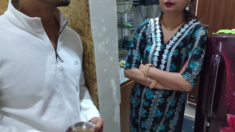 Hornycouple149: Ho lasciato il Bhabhi del vicino con grandi seni, con...