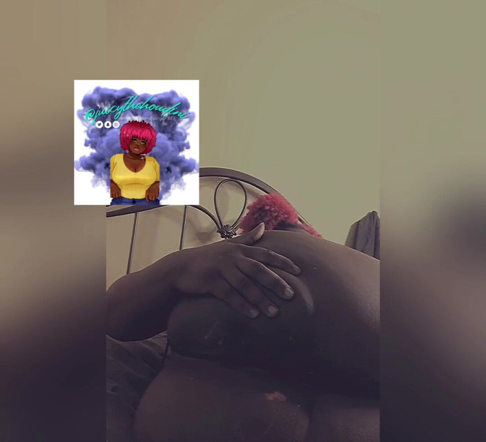 Juicy the houdini: Передвигаю мои трусики и беру под контроль эту шаловливую маленькую киску