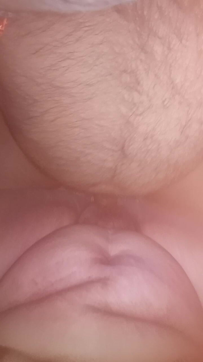 Pickup maami: Noční hlídač si užívá čuráka