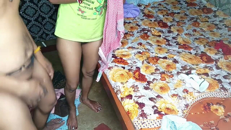 DesiFucker2130: Il tuo dimpo. Anale indiana bangla bella deshi hot bhabhi...