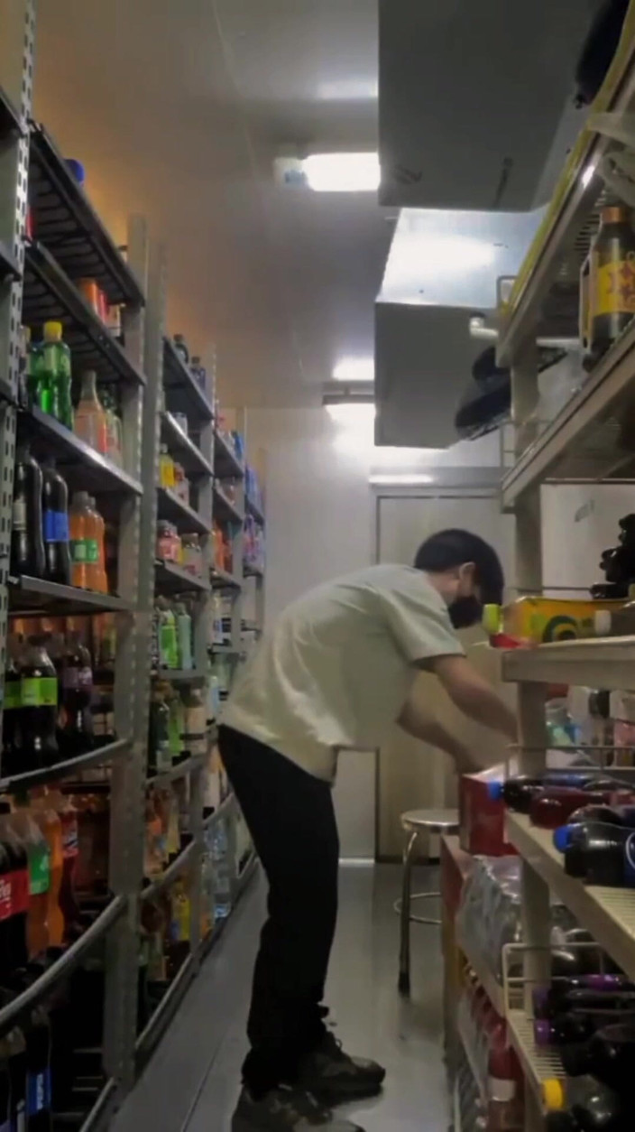 Louswee: Расслабленные покупки, озорные мысли