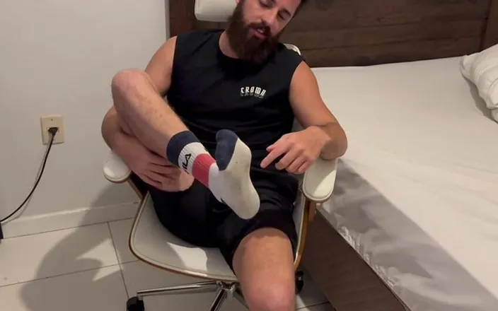 Rope Hunter: POV:i Will Use My Post-gym Socks to Gag You