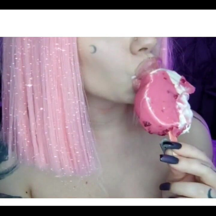 Peachgardens: 现在你和我在一起，