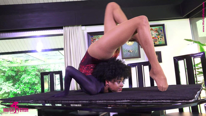 Gymnastic: Pregătirea spectacolului de seară