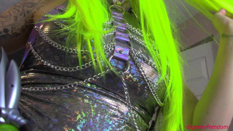 Geeky Femdom: Cyber Punk 2020 Kadın egemenliği