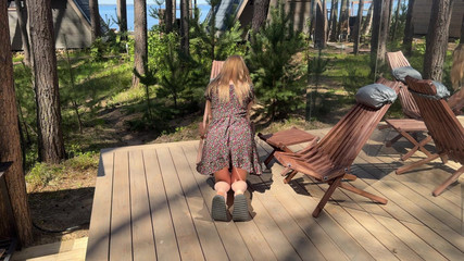 Skinny_lady69: Suka meregang di hutan