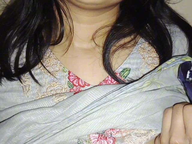 After Giving Things to My Younger Sister-in-law, I Saw Everything - Full Dirty Things (Hira butt)