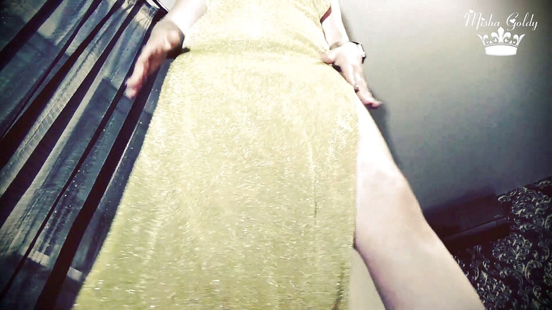 Goddess Misha Goldy: ¡Quítate a mi vestido brillante y a mi provocación!