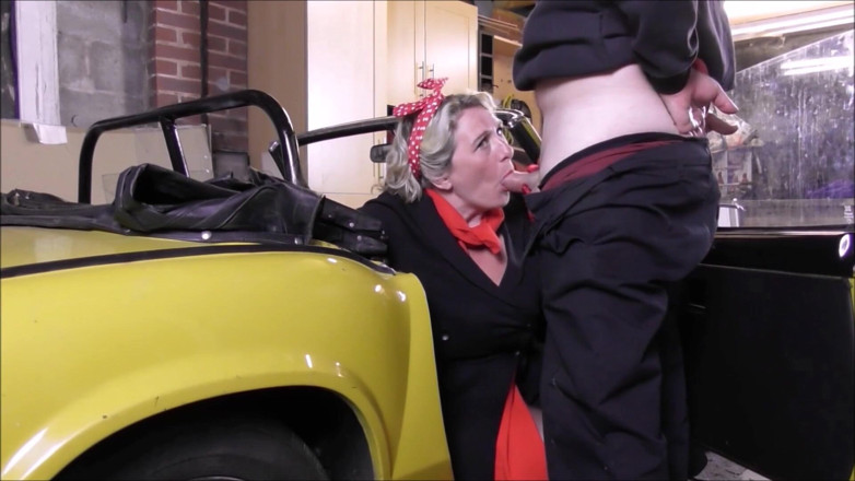 Camilla Creampie: Retro autogarage ficken