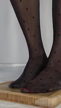 Ich Pinkle in Strümpfen Auf Meine Schönen Beine