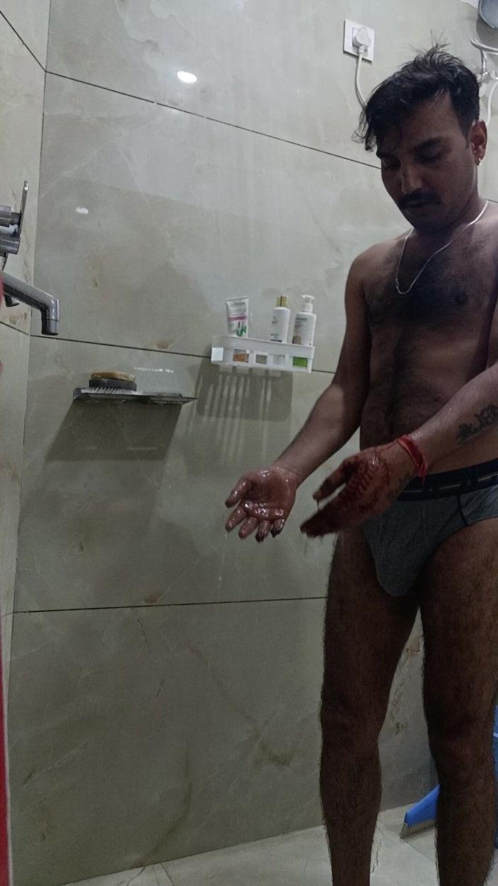 Rajasthani-old-lover: Người đàn ông Ấn Độ thích tắm và làm tình
