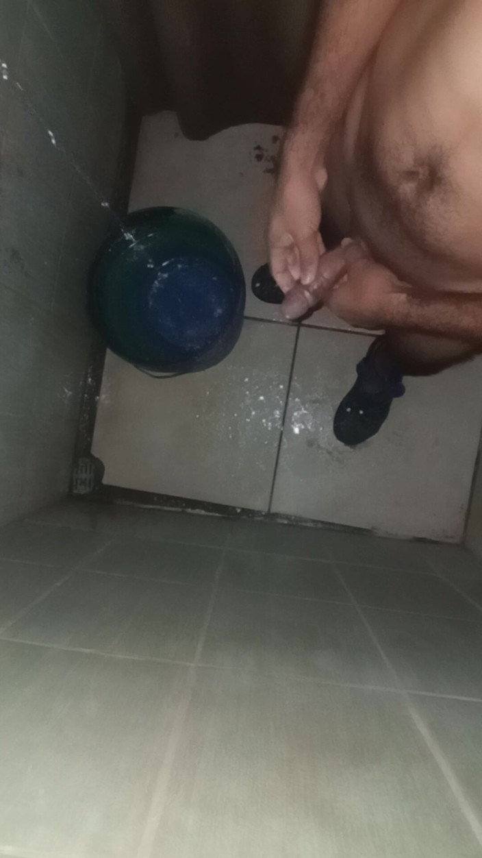 Cute boy jerks off: Chico Pajero Se Ase Las Paja Mas De Tres Veces...
