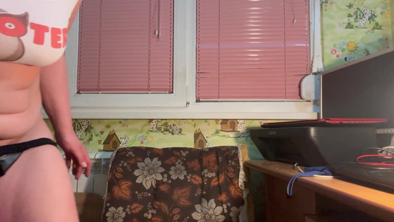 Putarankahotmilf: Moja dawno zagubiona przyrodnia siostra