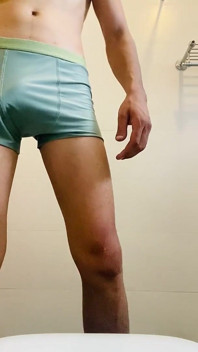 Kontol ganteng yang seru hari ini