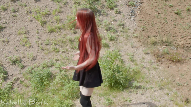 Isabella Both: Pompino e giocano con il piscio con una ragazza strana...