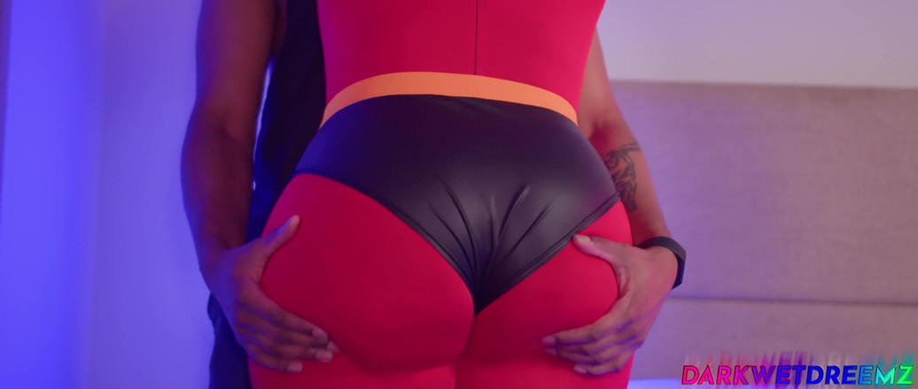 Dark Wet Dreemz: 집에서 따먹히는 거유의 Mrs Incredible