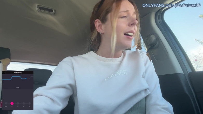 Nadia Foxx: Hari vlog orgasme!! Bergabunglah denganku untuk bersenang-senang, ngocok kontol sampai...