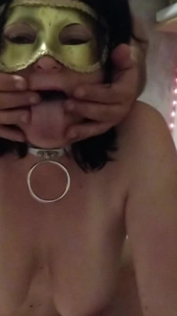 Levrette Face À La Caméra Avec La Voisine MILF