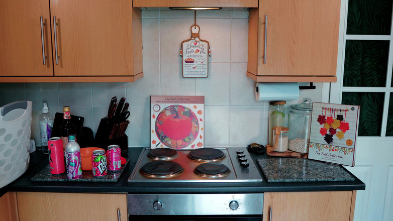 JessieHH: 让我们玩 - 能坚持吗？免费 Sfw