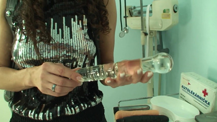 My German Amateurs: Brenda gets horny at her doctor's and lets herself be...