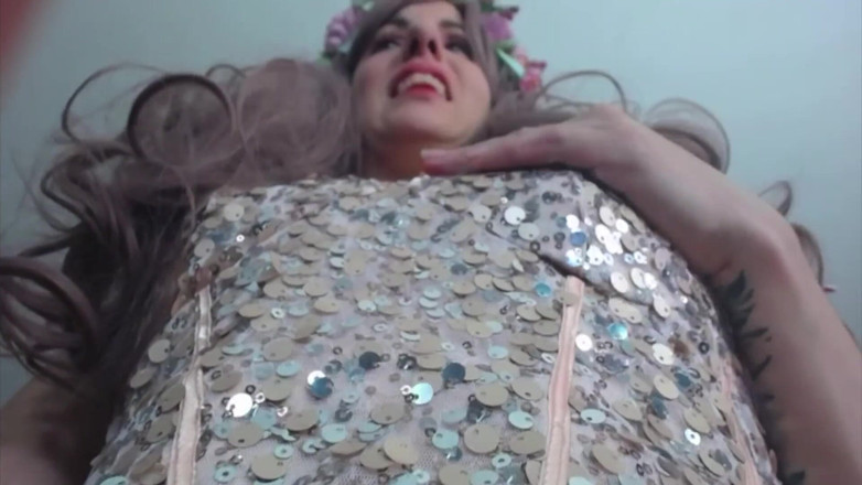 Quinn brooks: The Enchanting Giantess- Mov