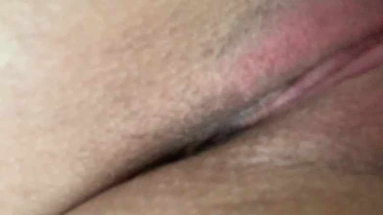 Bambi Fire: Mainin memek yang dipompa