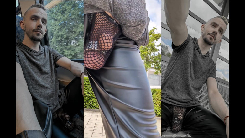 kinkygaynudist: Doorweekt in Een Vreemde Stad - Mijn Ondeugende Stedelijke (string) Wandeling