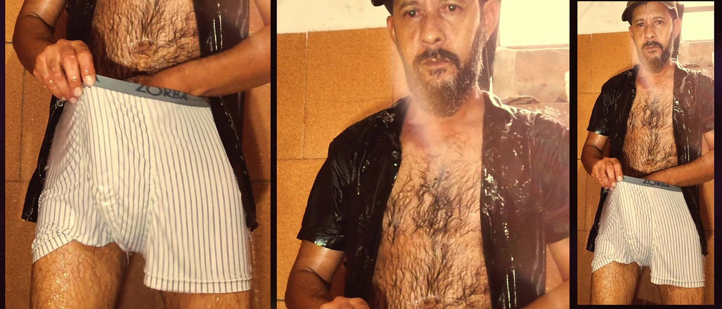 Stink HairyMale: Koupání v oblečení