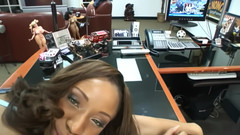 Lexinghton - Full HD: Ženy z Lexinghton Steele vyprávějí o svých zkušenostech!! - (příběh #04)