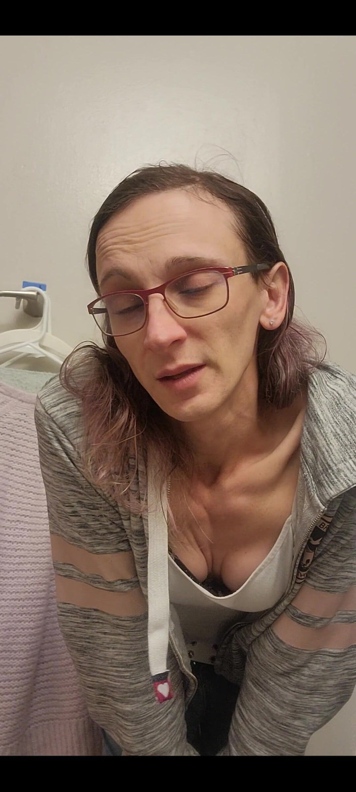 Shannon Rogue: Dezbrăcându-mă