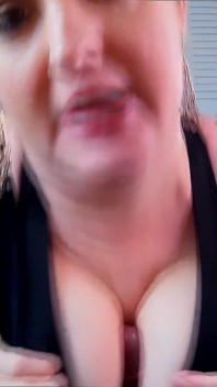 Pompino miLF con grandi tette & scopata di tette e facciale