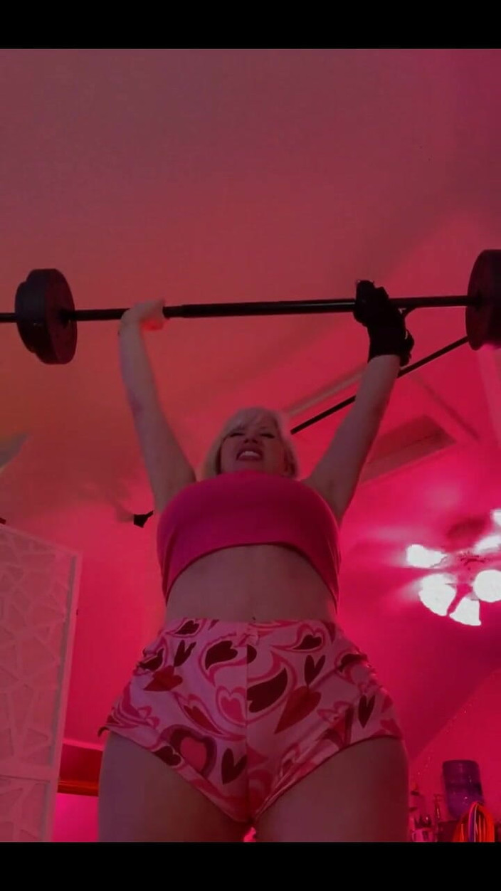 PaintedRose: Podnoszenie do budowy mięśni nadal iść do przodu.