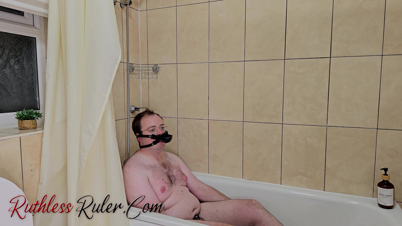 Ruthless ruler - maledom: Mój ludzki pisuar