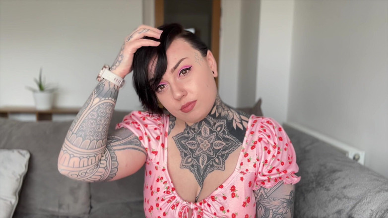 Miss Valentina: Compromiso de libre coño