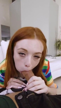 娇小的继妹madi Collins在她继兄弟的地方发现了新的感觉
