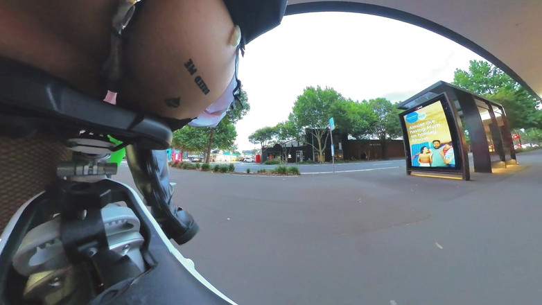 Asiansissypublic: 自転車に金属製のバットプラグが見えている状態で何度か見つかりました