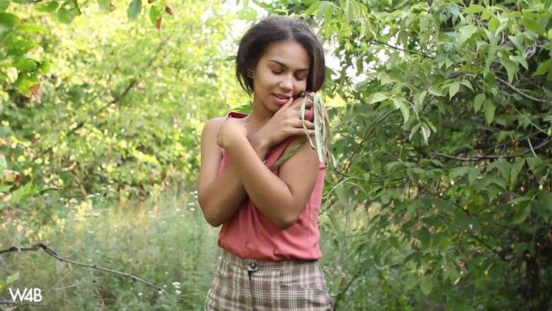 Watch4beauty: In the Countryside