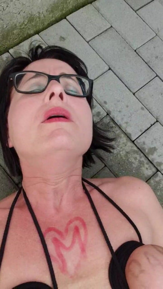 JulieEroticDress: Stříkací film pro moji fanoušku Babba