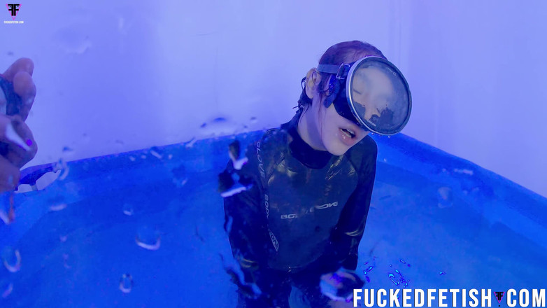 Fucked fetish: Sattira duikdroom co2 ademhaling training koele zwembad kamer neop