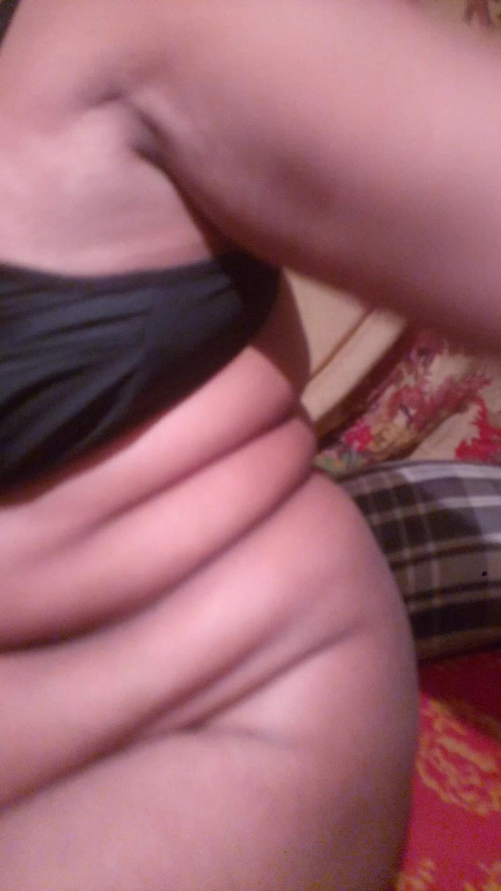 Sadia vabi: College Giral Show His Pussy